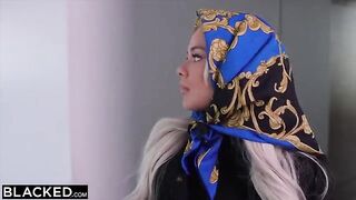 Pressure proved why Elsa is a bad girl in intense action