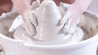 Allie Nicole, the cute blonde girl with a naughty spirit, smashed her ass on Jill Kassidy’s face