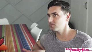 Alyx Star gets her pussy creampied by horny stepbrother