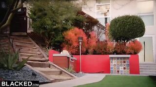 A student couldn't resist his neighbor's impressive size, a classic scene