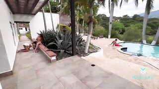 Girl seduces her stepbrother's friend and his girl in the pool