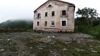 Walking around the terrible houses with my hot girlfriend