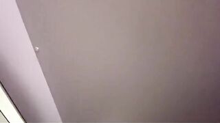 Girl fucks with her boyfriend in the airport toilet