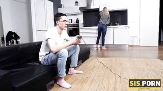 Cutie with small boobs has sex with her stepbrother on SISPORN