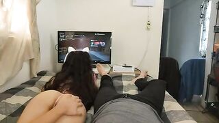 I fucked a sexy gamer girl with big boobs, it was awesome!