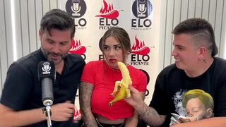 Sara Blonde's interview on Elo Podcast turns into a wild session