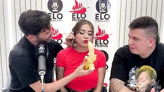 Sara Blonde's interview on Elo Podcast turns into a wild session