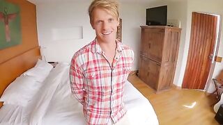 A man satisfied the sexual desires of his fan in a passionate encounter
