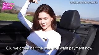 A daring girl had sex in the car and got paid back