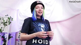Your roommate makes you cum by jerking off with her