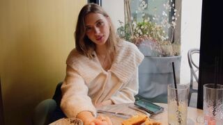 Romantic dinner turned into a hot Valentine's night fuck