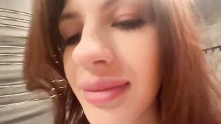 An 18-year-old virgin girl has a great sex with a guy on her birthday