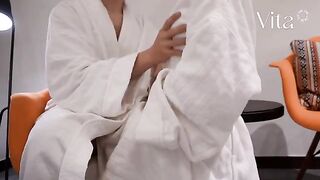Don't work, come and have sex with me, young beauty