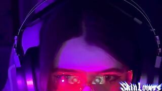 A gamer girl gets fucked hard and reaches climax