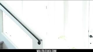 Big tits maid Jackie Hoff gets her pussy railed by a huge cock