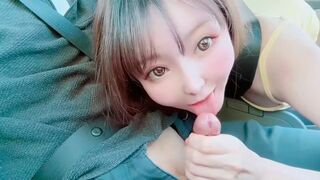 A juicy girl gets her pussy wet on a car ride