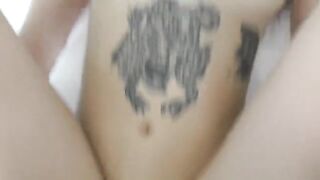 A cute teen with a very cute face seduced a stranger to fuck in her room