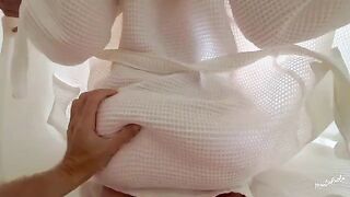 My stepbrother can't resist my shaking juicy ass!