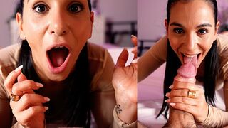 I love sucking huge dicks, beg for cum with my dirty mouth - Amatoriale Italiano