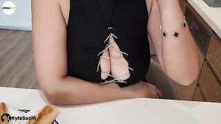 The girl is looking for excuses to get cumshot in a naughty way