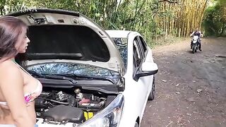A stranger helped me in the car, and I rewarded him with sex