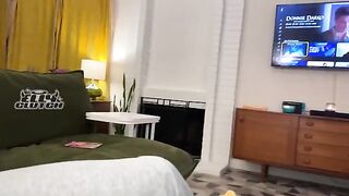 Date with a girl from Tinder turns into a threesome sex with her roommate
