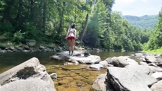 AmyGabe and her boyfriend are a adventurous couple who love to explore new places