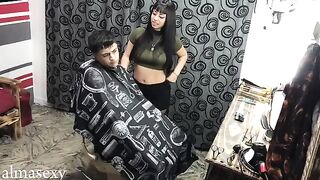 Babe from Argentina fucked in the barbershop - Almasexy