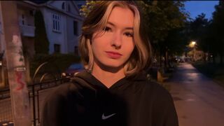 A rich guy fucks an 18-year-old girl on their first date