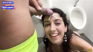 A man made a cum walk on waterfall and many people saw it