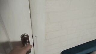 Redhead girlfriends fucked a grandfather who was tired of waiting, in a steamy homemade scene
