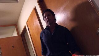 Guy fucked brunette in the bar after drinking with her