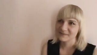 The guy learned to do cunnilingus with his girlfriend in an intimate setting