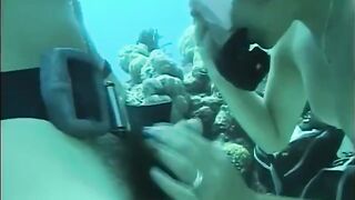 Underwater sex with a girl with a hairy pussy, a rare sight in pools