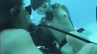 Underwater sex with a girl with a hairy pussy, a rare sight in pools
