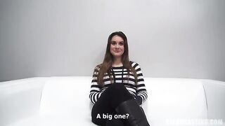 Czech girl ended up giving a blowjob to an agent at a casting session