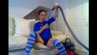 A girl came from her work and sucked a cock with a vacuum cleaner