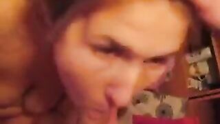 The man finished right in the girl’s mouth in this steamy homemade scene
