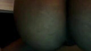 Girl tried to show her big ass in the chat to all users