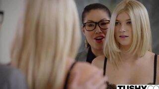 Blondie in stockings reaches deep into her ass hole
