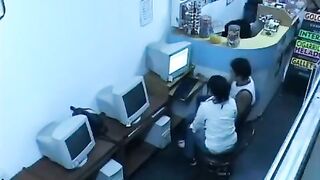 A young beauty showed her sexual abilities on a webcam in the Internet cafe