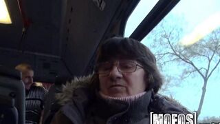A girl got fucked in her ass directly on the bus, it was a hot pick-up