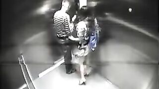 Another couple fucked in the hotel room, not aware of a hidden camera