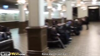Pikaper hooked a Russian girl in the toilet and fucked her hard
