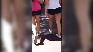 A hot girl with a great ass is peeking on camera
