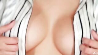 The beauty has very big and natural breasts, you can see them bouncing