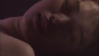 The guy seduced his innocent younger sister to fuck