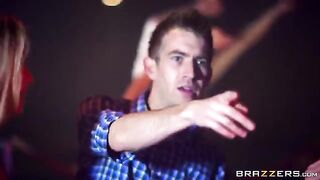 A blonde beauty got fucked at a party and received a cumshot