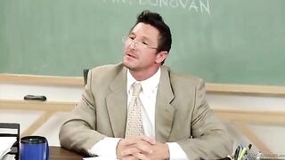 The student got a good mark thanks to the teacher's intimate attention