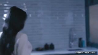 A beautiful sex, but with a husband who is not her boyfriend